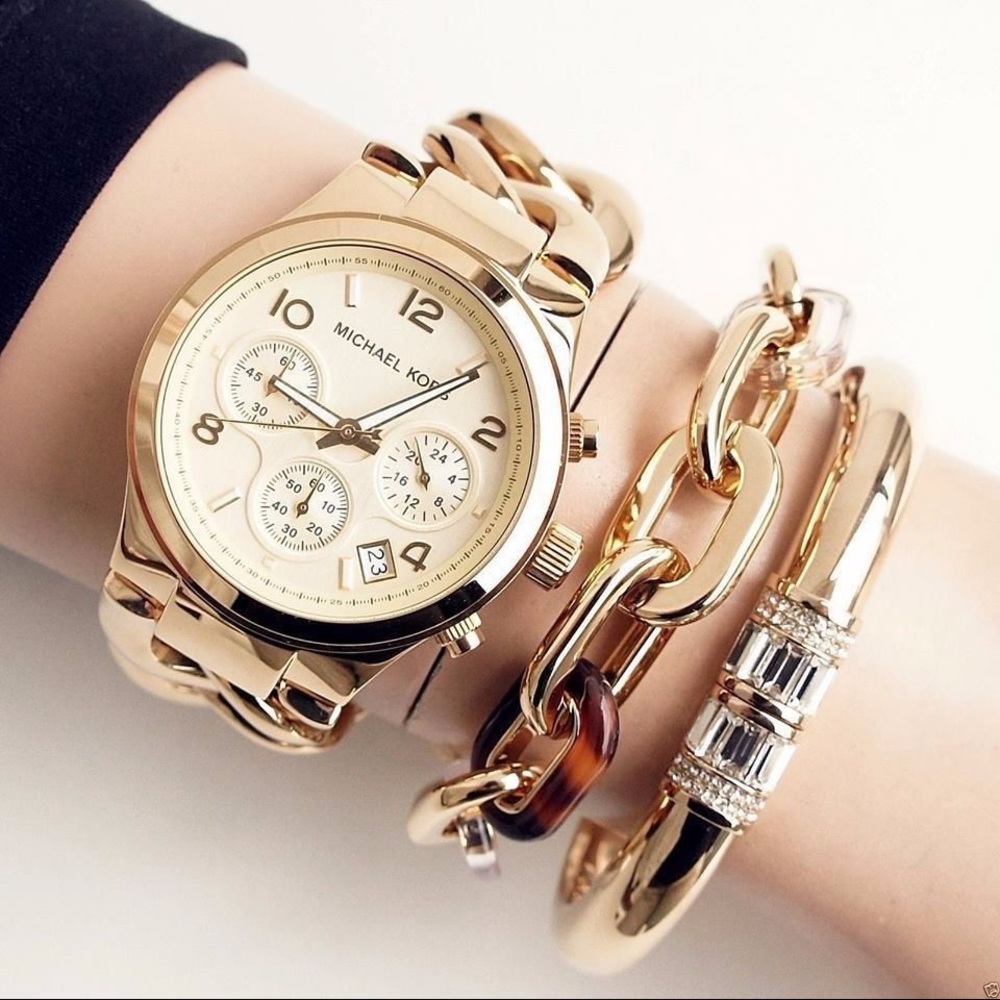 🎄Michael Kors Chain Watch 🎄 40% OFF!!